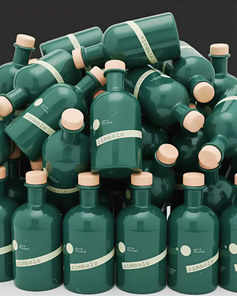 Montaña de botellas verdes de AOVE Símbolo
